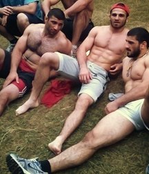 ass & boys 59d8d7ae01178.jpg