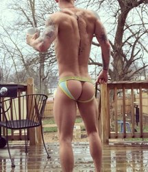 ass & boys 59d8d7cec0242.jpg