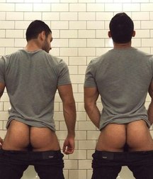 ass & boys 59d8d7d2cc4b6.jpg