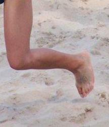 feets 59d915b459864.jpg