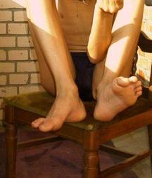 feets 59d915d7f0233.jpg
