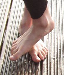 feets 59d916a4712b1.jpg