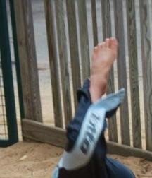 feets 59d916a7e7c62.jpg