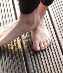 feets 59d916b92494a.jpg