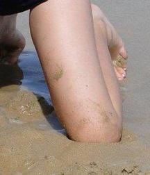 feets 59d916cbed45b.jpg