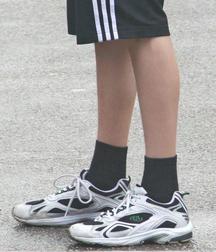 feets 59d916ea11ead.jpg