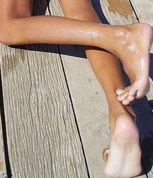 feets 59d916f79c945.jpg
