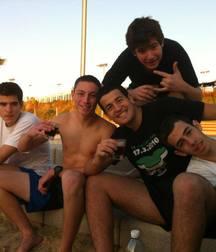 hommes 59db96e98fc26.jpg
