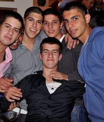 hommes 59db97071f4ff.jpg