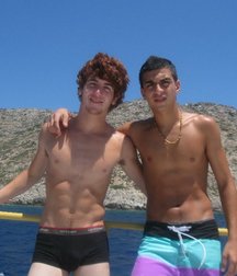 fun boys 59de6f46e8c84.jpg