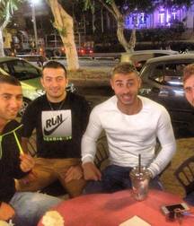 boys & boys 59df6a97b41a0.jpg