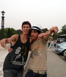 nice frends 59df727fe57db.jpg