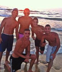 some frends 59df92a98c8ea.jpg