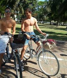 some frends 59df92da7a8cb.jpg