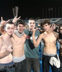 sexy boys 59eb47dee8623.jpg