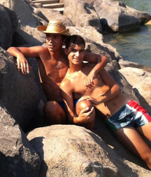 sexy boys 59eb4809cb770.jpg