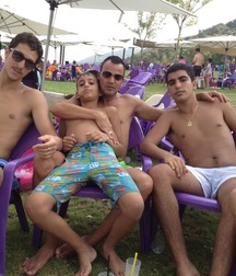 sexy boys 59eb4824d2ac1.jpg