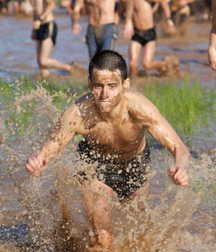Boys in the mud 59f0b46cb4d6d.jpg