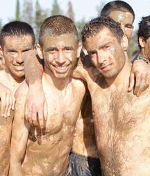 Boys in the mud 59f0b47936b1f.jpg