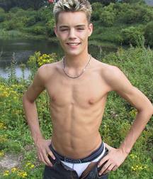 sexy boys 59f5fdde26fdc.jpg