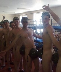 Excited soldiers 59f88c22582b5.jpg