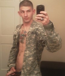 Excited soldiers 59f88c4359cec.jpg