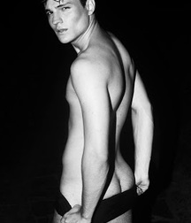 models 59fa010a44915.jpg