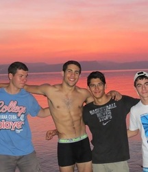 jack & his frends 59fb1f0b85d96.jpg