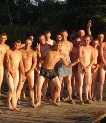 young frends 59fb83f8e02da.jpg