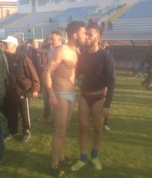 voyeur 2 59fc9ccf62bfb.jpg