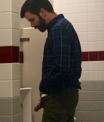 voyeur 2 59fc9cec48da0.jpg