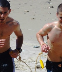 hot boys here 59ff397715a3b.jpg