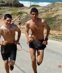 hot boys here 59ff39ca01c65.jpg