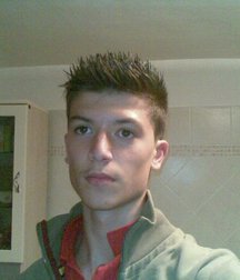 supreme boys 5a031ad61b61c.jpg
