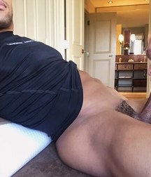 I want to enjoy with my ass 5a1bf7acb551d.jpg