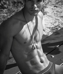 wow kiss wow 5a1c1dc250a54.jpg