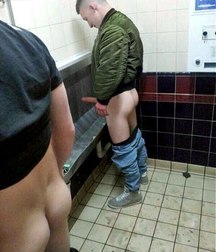 I love sperm on my ass 5a1c59b32b973.jpg