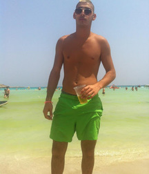 sperm in my hand 5a1da14630795.jpg