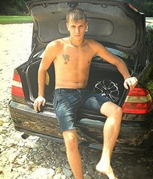 cum cum cum watching the pics 5a1ebe5607577.jpg