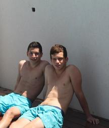 wowwww boys coming 5a212a88366ee.jpg