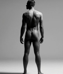 touch me 5a22c4ead036a.jpg