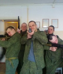 young soldiers  5a24173fb4314.jpg