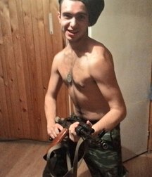 young soldiers  5a24177c1a945.jpg