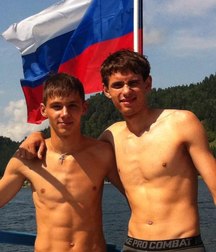 young soldiers  5a2417b8aa5d5.jpg