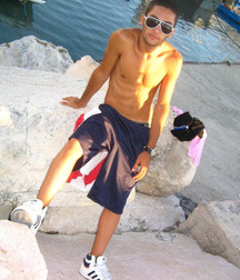 salut les amis 5a3234a4bb43b.jpg