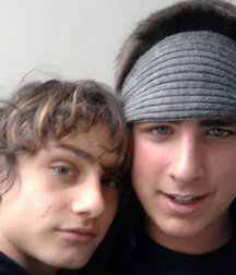 sexy boys for you 5a32c863cef88.jpg