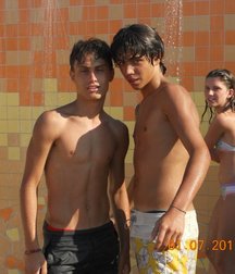 sexy boys for you 5a32c881c956f.jpg