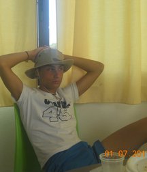sexy boys for you 5a32c88348a73.jpg