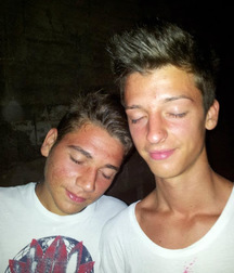 sexy boys for you 5a32c89e51943.jpg