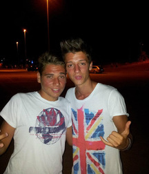 sexy boys for you 5a32c8a053d5e.jpg